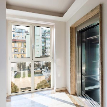 Luxury Apartment - Free Private - Parking Maestri Campionesi 16 Milán Exterior foto